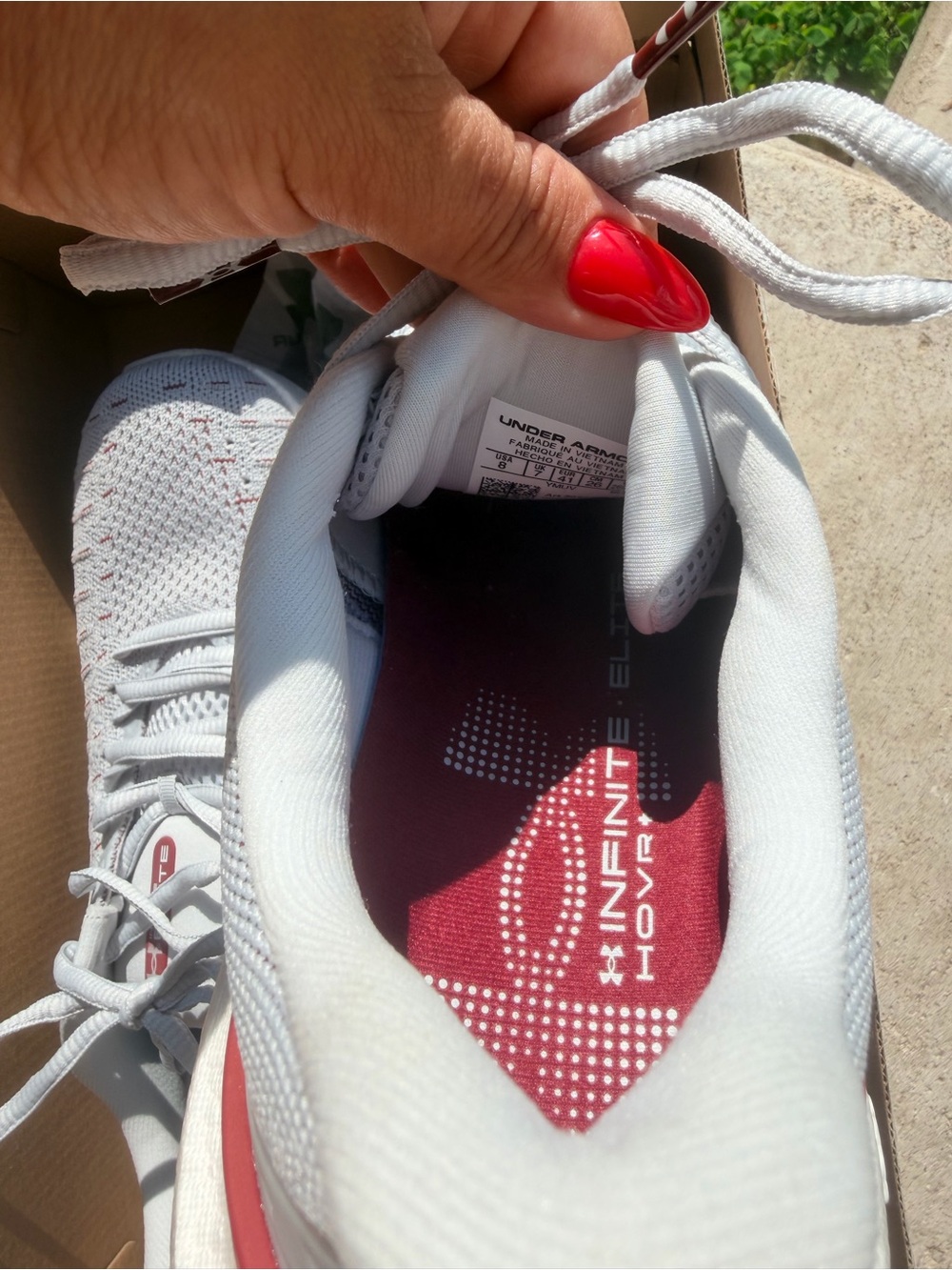 Under Armour Light Gray and Maroon Performance Running Shoe - Picture 6 of 7
